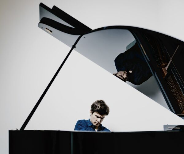 Programm:
Franz Schubert: 3 Klavierst&uuml;cke D 946Robert Neumann: Sonate Nr. 3 (2025)&nbsp;Fr&...