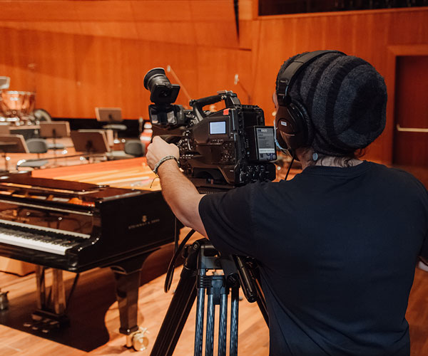 Bild eines Livestreams der Philharmonie